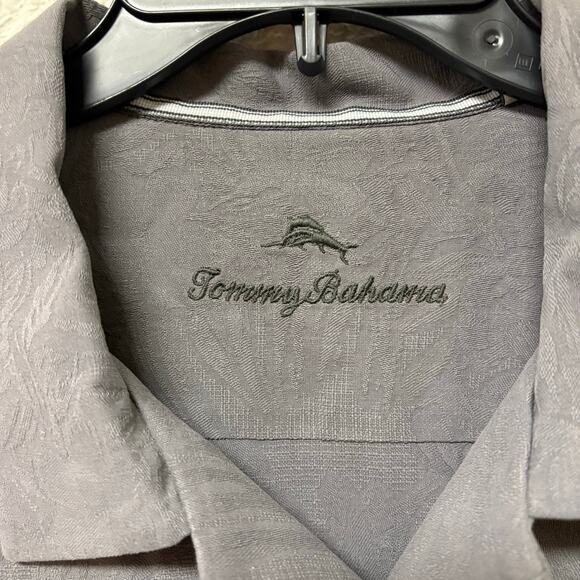 Bundle of 2 Tommy Bahama Men’s Short Sleeve Button up Grey Navy size XL - Picture 4 of 11